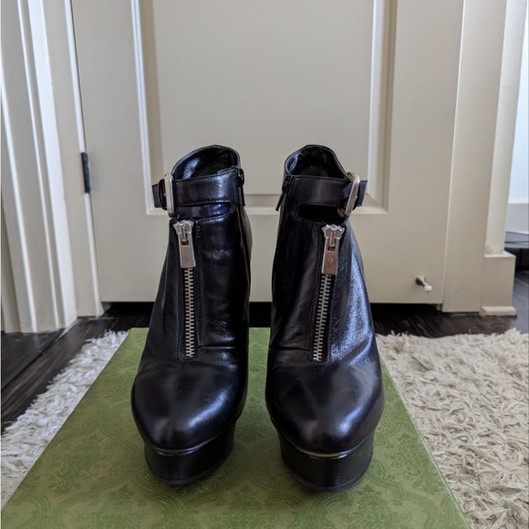 Wearing ones in perfect condition so sexy High heels-boots. - Picture 5 of 5